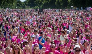 This weekend, 1,800 Sheffield women will unite with over 50,000 across the UK taking part in Cancer Research UK’s Race for Life. The event at Meadowhall Shopping Centre is part of the bumper weekend of 5k, 10k and Pretty Muddy events taking place at 32 venues nationally, which organisers hope will raise millions for life-saving research.